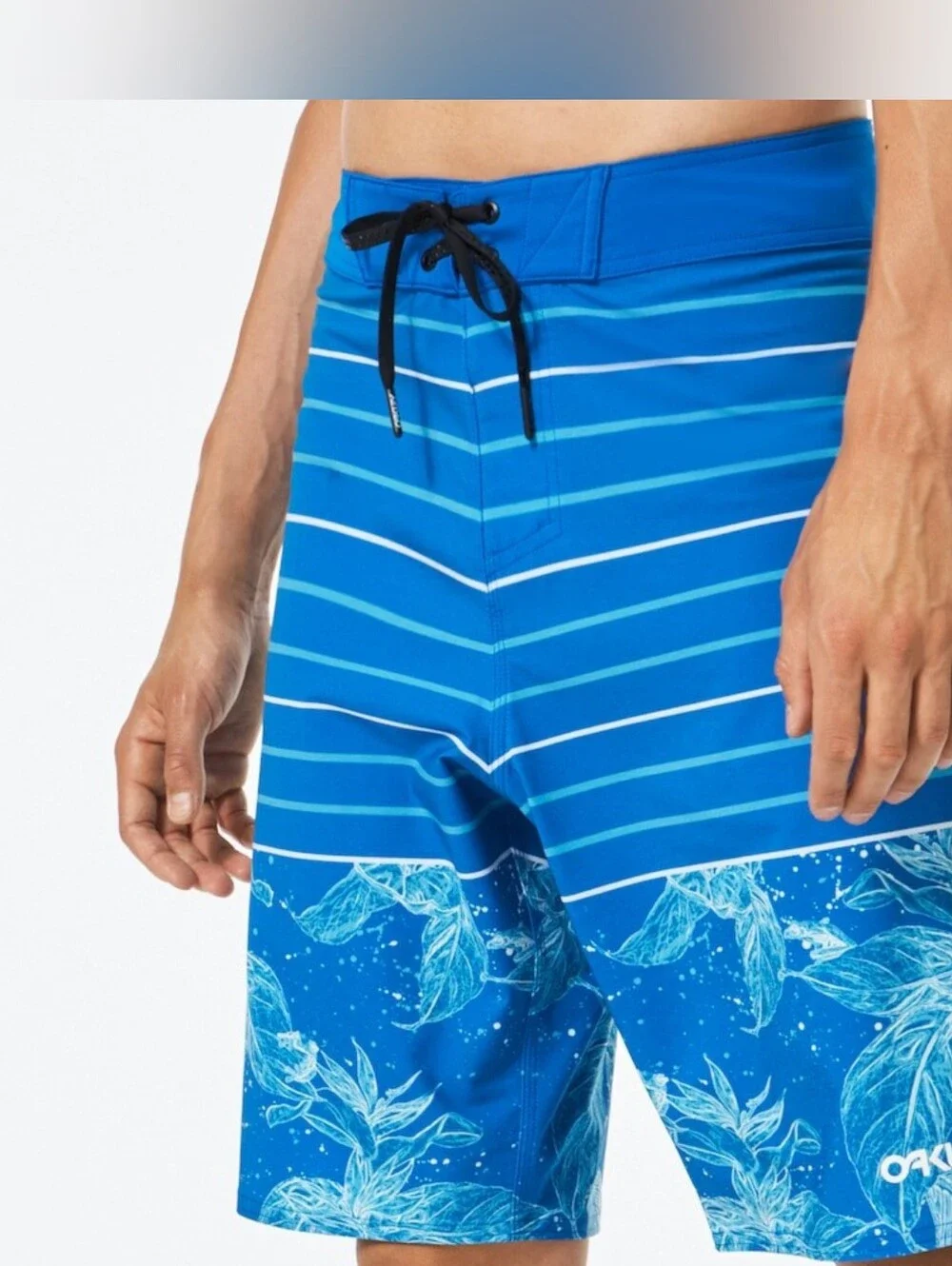 (NWOT) Oakley Retro Split 21 Boardshort